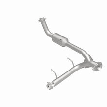 Load image into Gallery viewer, MagnaFlow 2005 Lincoln Navigator 5.4L Direct Fit Converter