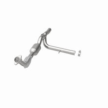 Load image into Gallery viewer, MagnaFlow 04-06 F-150 V8 4.6 OEM Underbody Direct Fit Converter