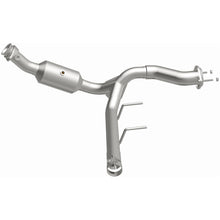 Load image into Gallery viewer, MagnaFlow 2021 Ford F-150 Right Underbody 5L Direct Fit Converter