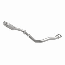 Load image into Gallery viewer, MagnaFlow Direct Fit Catalytic Converter 10-13 Land Rover LR4 V8 5.0L OEM Underbody