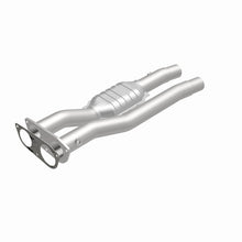 Load image into Gallery viewer, MagnaFlow 96-99 Chevy C2500 Suburban 7.4L Direct Fit Converter
