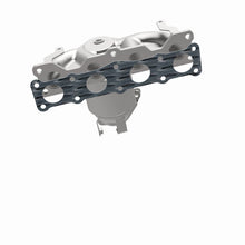 Load image into Gallery viewer, MagnaFlow Direct Fit Catalytic Converter 13-16 Hyundai Santa Fe Sport 2.4L Manifold
