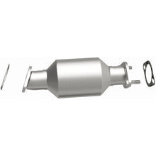 Load image into Gallery viewer, MagnaFlow 11-12 Sedona 3.5L Underbody Direct Fit Converter