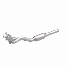 Load image into Gallery viewer, MagnaFlow 98-01 Volkswagen Beetle 2.0L Direct Fit Converter