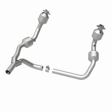 Load image into Gallery viewer, MagnaFlow Direct Fit Catalytic Converter 07-09 Jeep Wrangler 3.8L