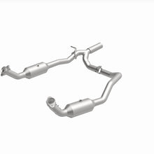 Load image into Gallery viewer, MagnaFlow 17-18 Ford E-350 6.8L Direct Fit Converter