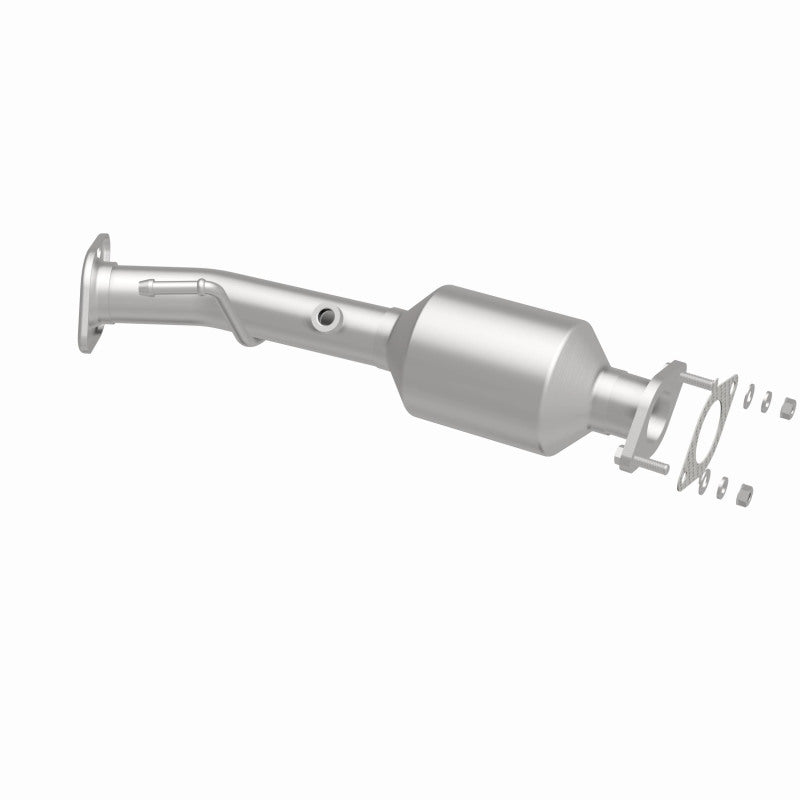 MagnaFlow California Direct Fit Catalytic Converter 13-15 Nissan NV200 2.0L