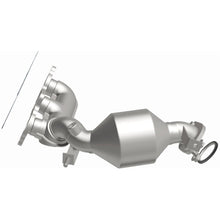 Load image into Gallery viewer, MagnaFlow 04-06 Toyota Sienna 3.3L Direct Fit Converter