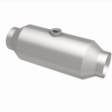 Load image into Gallery viewer, MagnaFlow Universal Catalytic Converter 2.5in CA Spun Mid-Bed