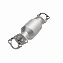 Load image into Gallery viewer, MagnaFlow 11-12 Sedona 3.5L Underbody Direct Fit Converter
