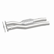 Load image into Gallery viewer, MagnaFlow 96-99 Chevy C2500 Suburban 7.4L Direct Fit Converter