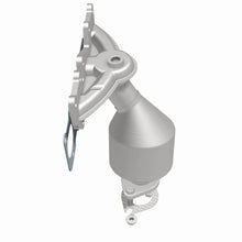 Load image into Gallery viewer, Magnaflow 07-10 Kia Sedona 3.8L California Grade CARB Compliant DF Manifold Catalytic Converter
