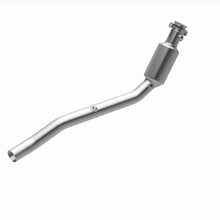 Load image into Gallery viewer, MagnaFlow 05-06 Land Rover LR3 4.4L Direct Fit Converter