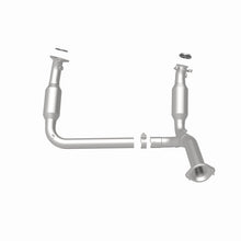 Load image into Gallery viewer, MagnaFlow 07-08 Chevrolet Silverado 1500 4.3L Direct Fit Converter
