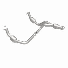 Load image into Gallery viewer, MagnaFlow 11-14 Escalade 6.2 Underbody Direct Fit Converter
