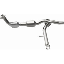 Load image into Gallery viewer, MagnaFlow 04-06 F-150 V8 4.6 OEM Underbody Direct Fit Converter