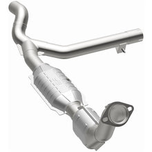 Load image into Gallery viewer, MagnaFlow 99-00 Ford Exped 4.6L Direct Fit Converter