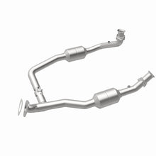 Load image into Gallery viewer, MagnaFlow 2003 Ford E-350 Super Duty 5.4L Direct Fit Converter