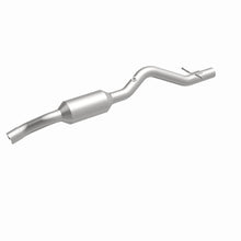 Load image into Gallery viewer, MagnaFlow 98-99 Dodge Durango 5.2L Direct Fit Converter