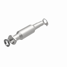 Load image into Gallery viewer, MagnaFlow 04-06 Toyota Sienna 3.3L Direct Fit Converter