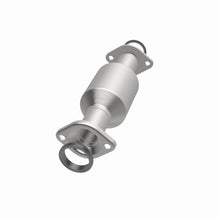 Load image into Gallery viewer, MagnaFlow 11-15 Toyota Sienna 3.5L Direct Fit Converter
