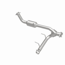 Load image into Gallery viewer, MagnaFlow 2005 Lincoln Navigator 5.4L Direct Fit Converter