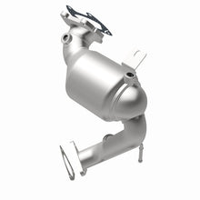 Load image into Gallery viewer, MagnaFlow 15-16 Chrysler 200 3.6L OEM Manifold Direct Fit Converter