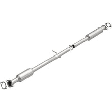 Load image into Gallery viewer, MagnaFlow Direct Fit Catalytic Converter OEM 14-15 Hyundai Tucson 2.0L Underbody