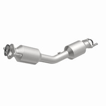 Load image into Gallery viewer, MagnaFlow Direct Fit Catalytic Converter 2018 Nissan Versa 1.6L