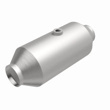 Load image into Gallery viewer, MagnaFlow MagnaFlow 2.5 in. OEM Grade Federal / EPA Compliant Universal Catalytic Converter