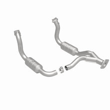 Load image into Gallery viewer, MagnaFlow 08-10 Ford F-250 Super Duty 5.4L Direct Fit Converter