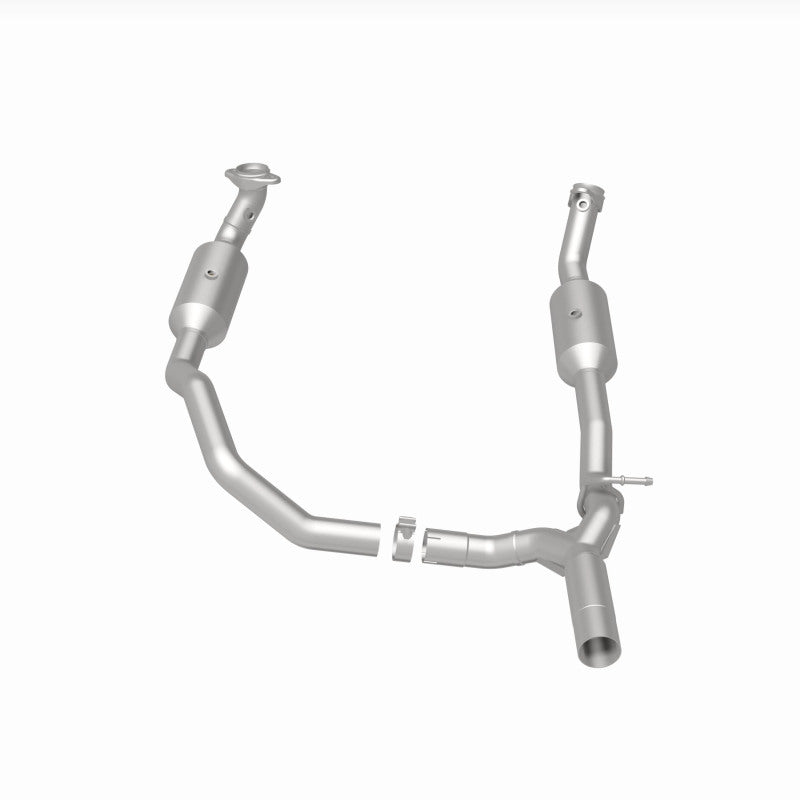 MagnaFlow 17-18 Ford E-350 6.8L Direct Fit Converter