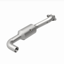 Load image into Gallery viewer, MagnaFlow 18-21 Ford Expedition Left Underbody 3.5L Direct Fit Catalytic Converter
