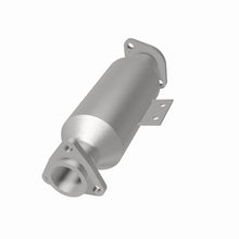 Load image into Gallery viewer, MagnaFlow 96-98 Hyundai Elantra 1.8L Direct Fit Converter