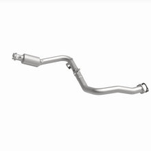 Load image into Gallery viewer, MagnaFlow 05-06 Land Rover LR3 4.4L Direct Fit Converter