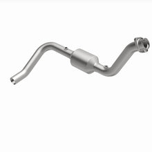Load image into Gallery viewer, MagnaFlow 04-06 Dodge Durango 5.7L Direct Fit Converter