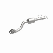 Load image into Gallery viewer, MagnaFlow 2004 Isuzu Rodeo 3.2L Direct Fit Converter
