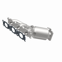 Load image into Gallery viewer, MagnaFlow 2007 XC90 3.2L Underbody Direct Fit Converter