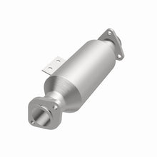 Load image into Gallery viewer, MagnaFlow 96-98 Hyundai Elantra 1.8L Direct Fit Converter