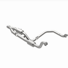 Load image into Gallery viewer, Magnaflow 15-16 Ram 2500 6.4L California Grade CARB Compliant DF Catalytic Converter