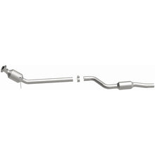 Load image into Gallery viewer, MagnaFlow 12-14 C350 V6 3.5 OEM Underbody Direct Fit Converter