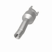 Load image into Gallery viewer, MagnaFlow 15-17 Discovery Sport L4 2 OEM Underbody Direct Fit Converter
