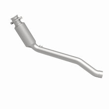 Load image into Gallery viewer, MagnaFlow Direct Fit Catalytic Converter 2010-2013 Land Rover LR4 V8 5 OEM Underbody