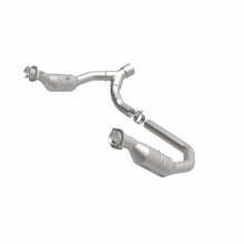 Load image into Gallery viewer, MagnaFlow 2006 Dodge Ram 1500 4.7L Direct Fit Converter