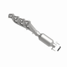 Load image into Gallery viewer, MagnaFlow 04-06 Cadillac SRX 4.6L Direct Fit Converter