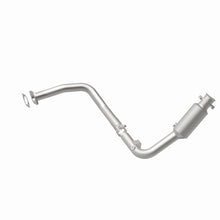 Load image into Gallery viewer, MagnaFlow Direct Fit Catalytic Converter 10-13 Land Rover LR4 V8 5.0L OEM Underbody