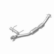 Load image into Gallery viewer, MagnaFlow 03-04 Ford Expedition 5.4L Direct Fit Converter