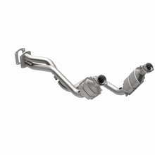 Load image into Gallery viewer, MagnaFlow 2005 Ford F-250 Super Duty 6.8L Direct Fit Converter