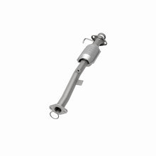 Load image into Gallery viewer, MagnaFlow Direct Fit Catalytic Converter 2000 Chevy Tracker 1.6L