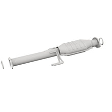 Load image into Gallery viewer, MagnaFlow Direct Fit Catalytic Converter 01-04 Toyota Tacoma 3.4L Rear